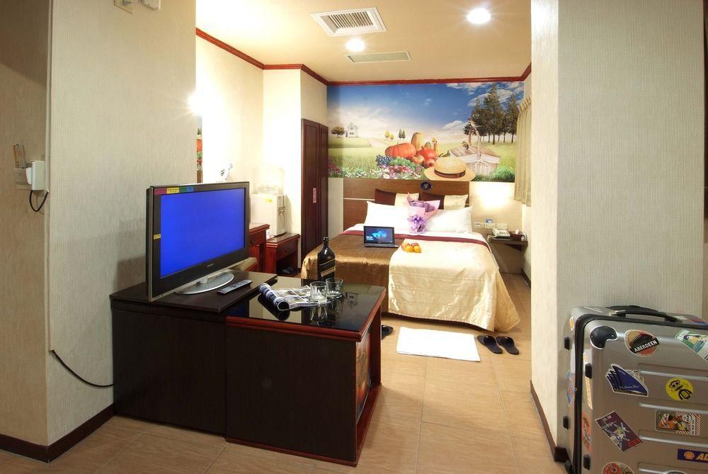 Golden Swallow Hotel Hsinchu Luaran gambar