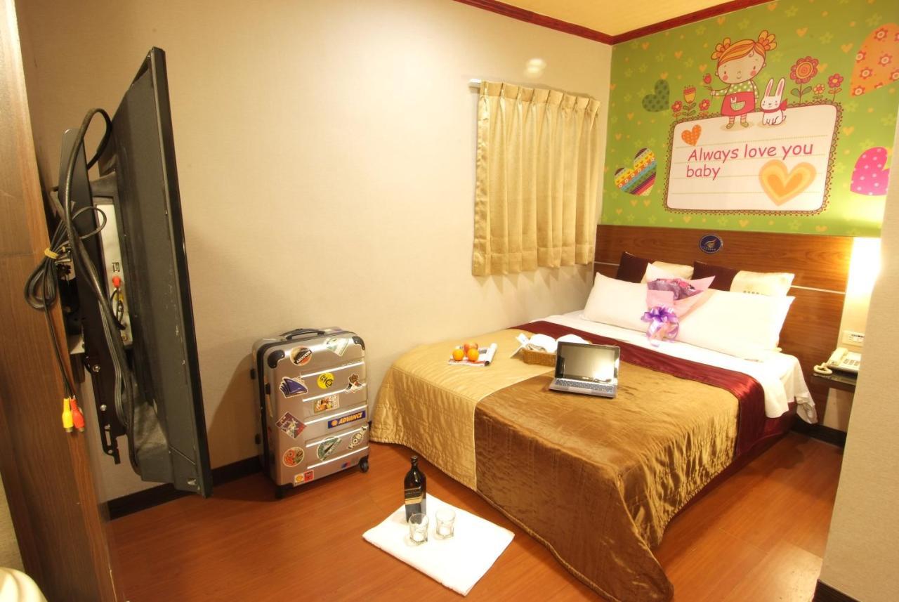 Golden Swallow Hotel Hsinchu Luaran gambar