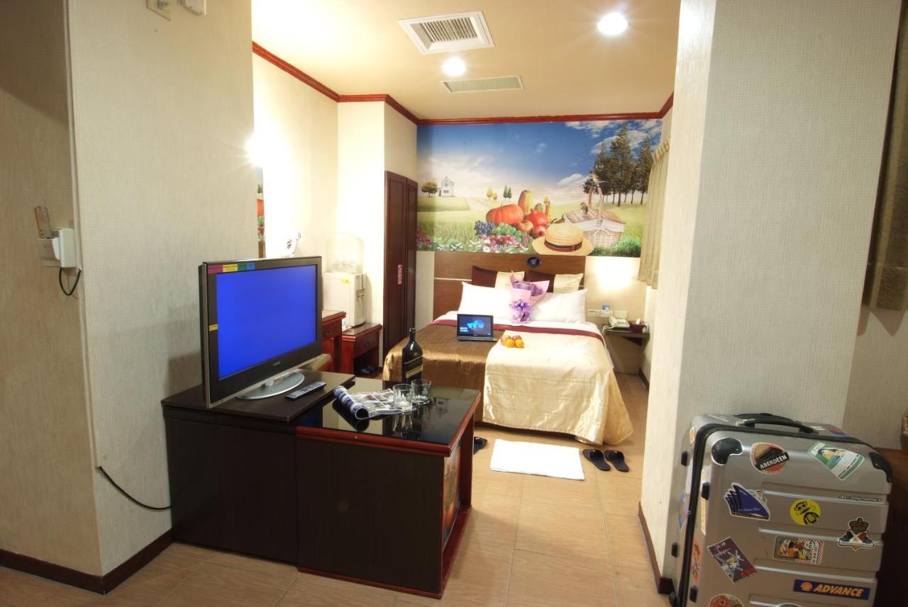 Golden Swallow Hotel Hsinchu Luaran gambar